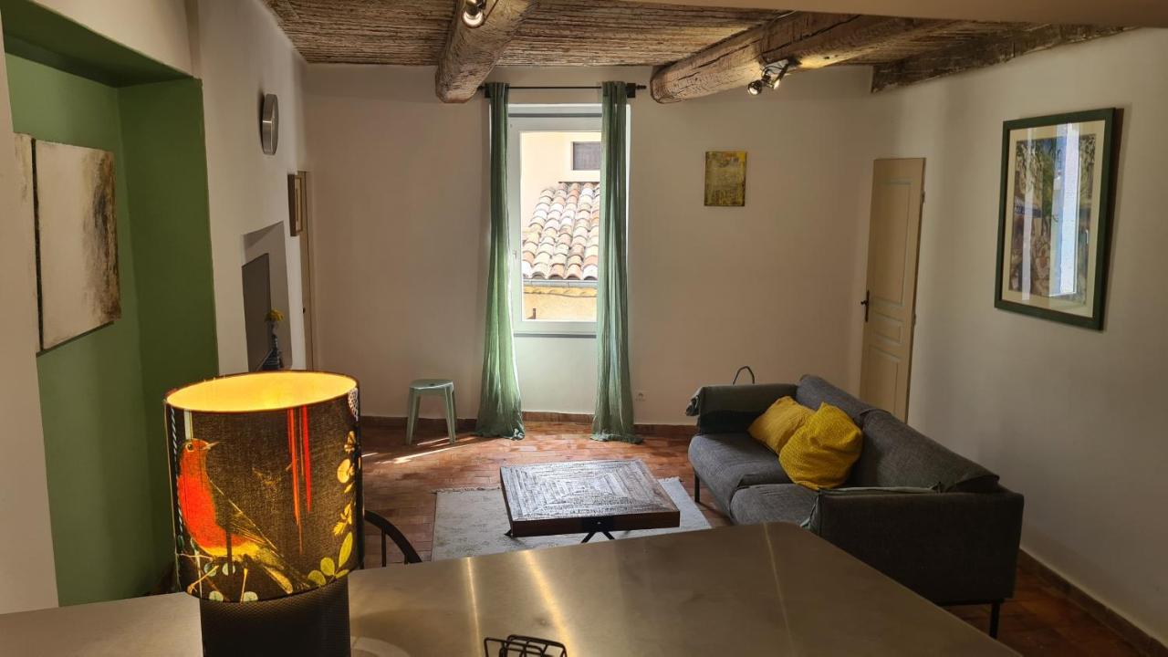 Cocon Du Papillon A Lourmarin Lägenhet Exteriör bild